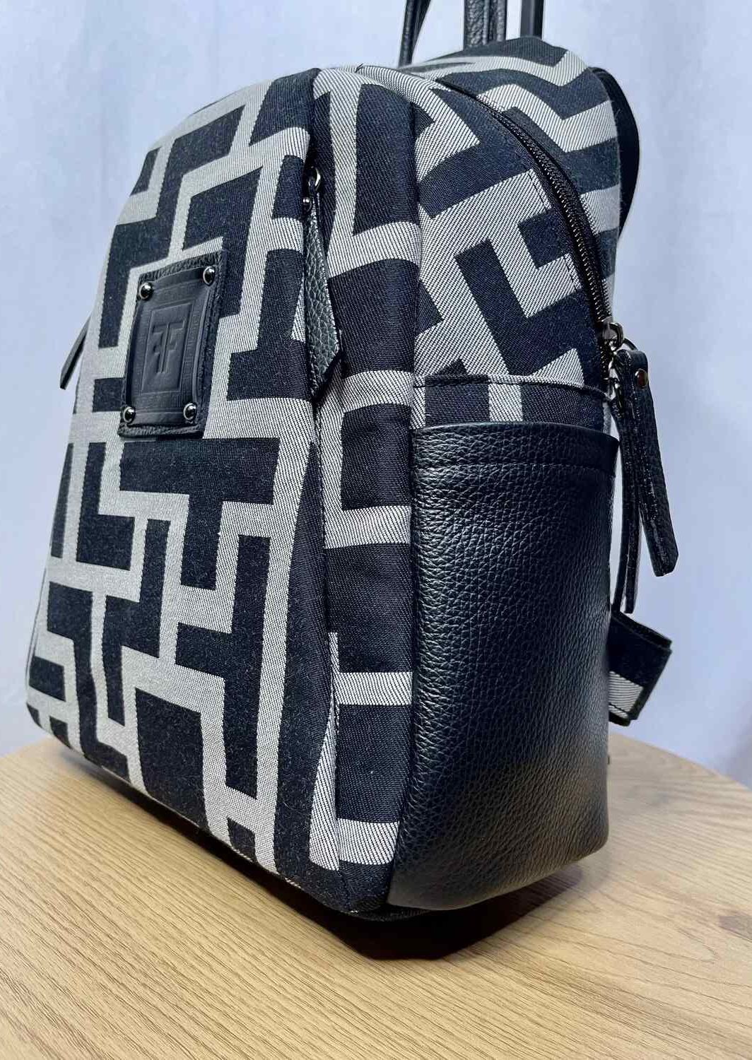 Σακίδιο πλάτης forest, Ελληνικής κατασκευής ,υφασμάτινο με δερμάτινες λεπτομέρειες