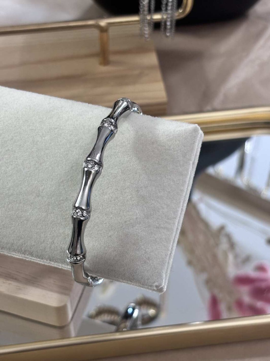Χειροπέδα Με Στρασάκια Silver
