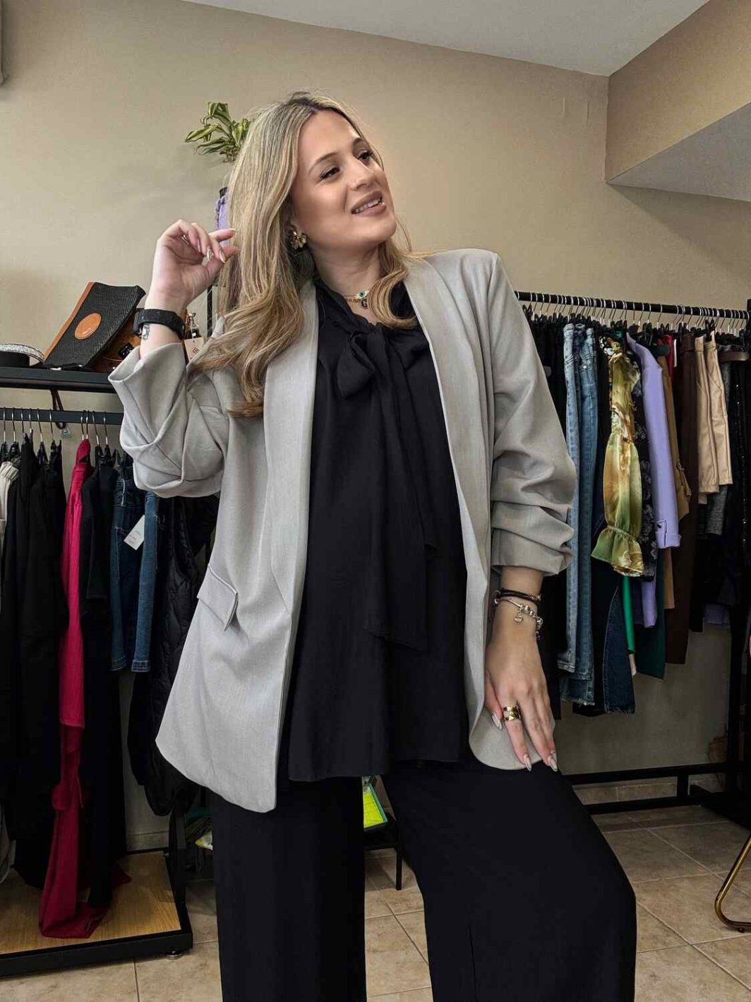 Oversized Blazer – Κομψότητα με Άνεση