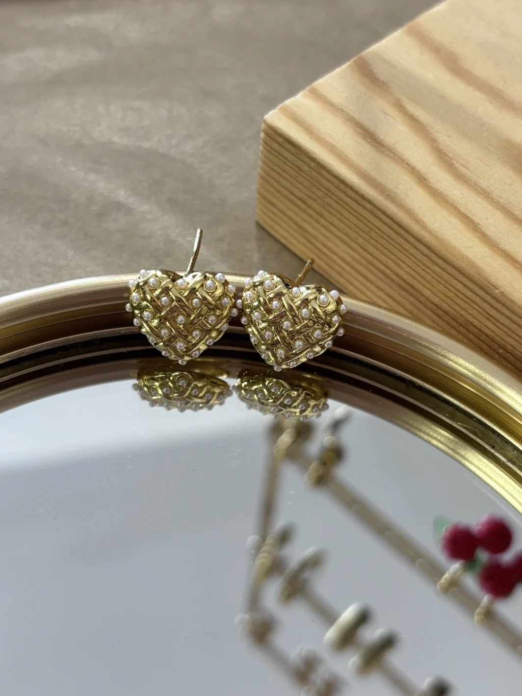 Σκουλαρίκια Pearl Heart Gold