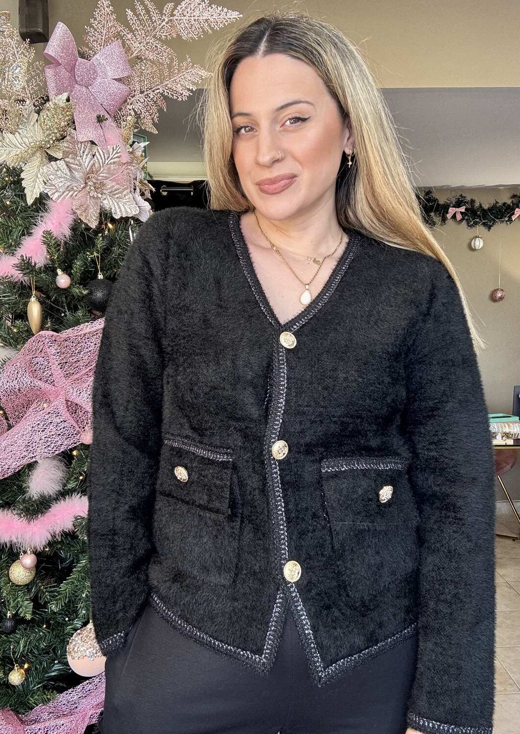 Ζακέτα Με Χρυσά Κουμπιά